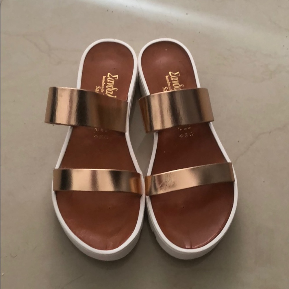 Platform sandals